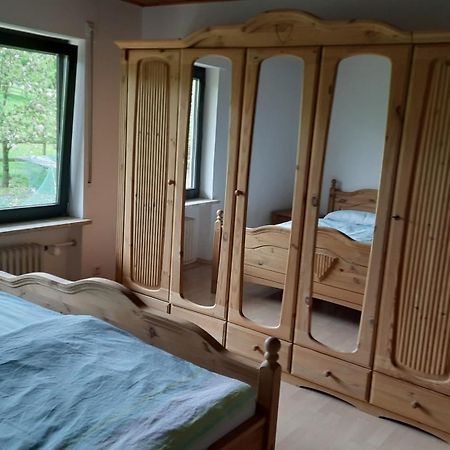 Ferienwohnung Auf Dem Bauernhof - Hermanns Lodge Strassenhaus Екстериор снимка